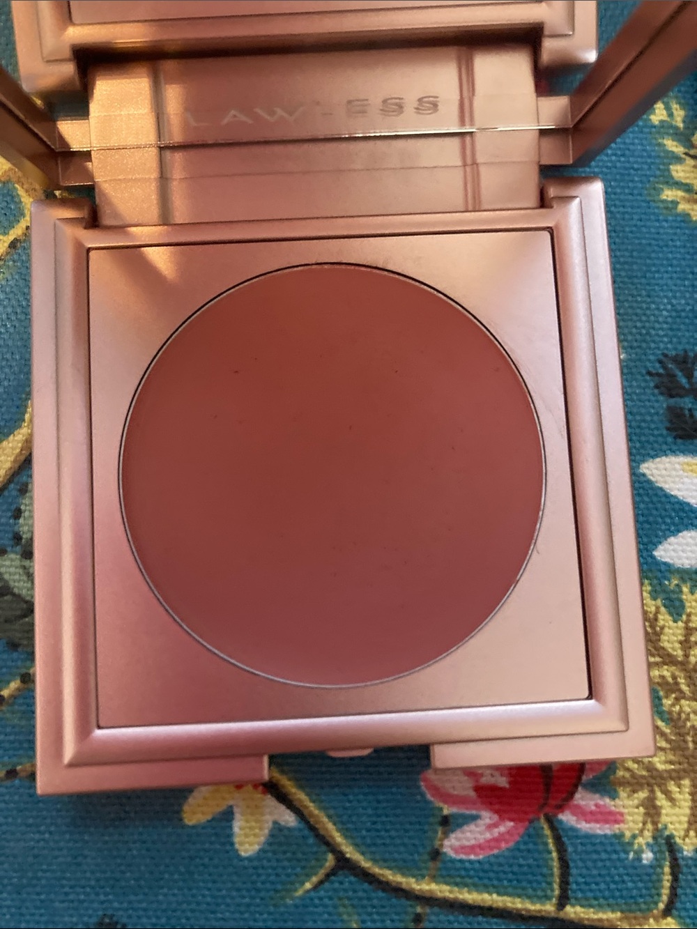 LAWLESS “Angel” Soft-Blur Cream Blush